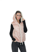 Load image into Gallery viewer, ⇆ Reversible Light Insulated Vest Powder | Ivory