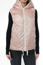 Load image into Gallery viewer, ⇆ Reversible Light Insulated Vest Powder | Ivory