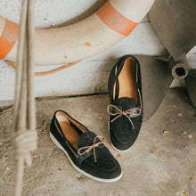 Load image into Gallery viewer, Men's Black Textured Suede Barca Yacht Loafer