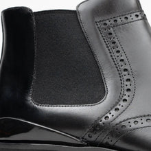 Load image into Gallery viewer, Brogue Thick-Soled Chelsea Boot 2891 Black
