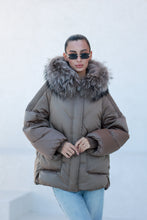 Load image into Gallery viewer, Genuine Fur Trim Down Fill Coat
