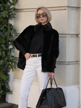 Load image into Gallery viewer, Genuine Scandinavian Mink Fur Poncho
