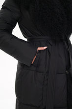 Load image into Gallery viewer, Genuine Lama Fur Premium Down Coat