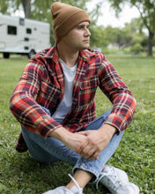 Load image into Gallery viewer, CS104 HAAKWEAR Traditional Silent Cuffed Beanie, Camel Brown