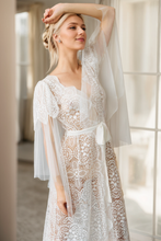 Load image into Gallery viewer, Chantilly Floral Lace Tulle Mesh Long Bridal Robe with Train