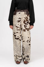 Load image into Gallery viewer, Hair-On Cowhide Pants – Premium Pony Hair Cow Print Unisex