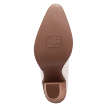 Load image into Gallery viewer, Dingo Tipsy - Women's Leather Cowgirl Boots (Closeout)