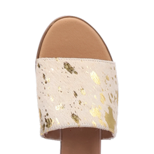 Load image into Gallery viewer, Dingo Moo Moo - Women's Sandals