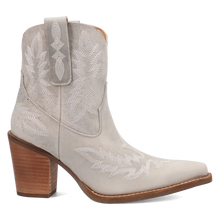 Load image into Gallery viewer, Dingo Rocky Top - Women's Leather Booties