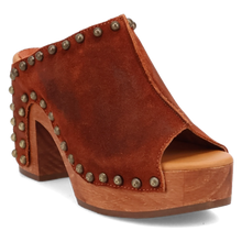 Load image into Gallery viewer, Dingo Echo - Women's Wooden Sandals