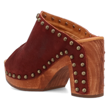 Load image into Gallery viewer, Dingo Echo - Women's Wooden Sandals