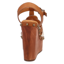 Load image into Gallery viewer, Dingo Cosmo - Women's Wooden Sandals