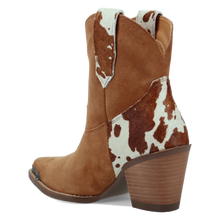 Load image into Gallery viewer, Dingo Texas Charm - Women's Suede Booties