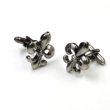 Load image into Gallery viewer, Antique Silver Fleur Di Lis Cufflinks