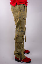 Load image into Gallery viewer, RM206SK -Studded Stacked Cargo Jeans