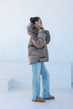 Load image into Gallery viewer, Genuine Fur Trim Down Fill Coat