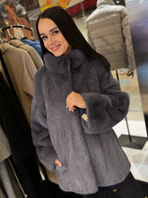 Load image into Gallery viewer, Genuine Scandinavian Mink Fur Coat