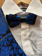 Load image into Gallery viewer, Kids World of USA Blue Floral/Brocade Print 5-Piece Boys Suit
