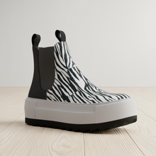 Load image into Gallery viewer, Ethical Boots BYMANYC ® New York PARK AVENUE GLOW