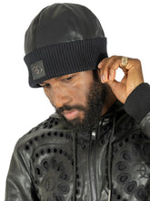 Load image into Gallery viewer, F009 Frost Adam Beanie - Black
