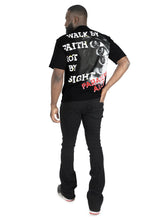 Load image into Gallery viewer, F172 Walk By Faith Box Tee - Black