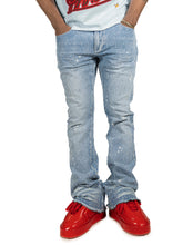 Load image into Gallery viewer, Jeans | F1764 Romano Stacked Stone Jeans - Light Wash