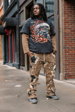 Load image into Gallery viewer, Sweatshirt|F4225 "Loyal To Few" Long Sleeves - Black