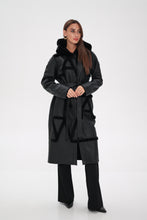 Load image into Gallery viewer, Genuine Shearling Lamb Leather ⇆ Reversible Coat