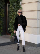 Load image into Gallery viewer, Genuine Scandinavian Mink Fur Poncho