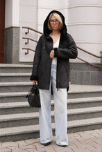 Load image into Gallery viewer, ⇆ Reversible Faux Shearling Hooded Coat