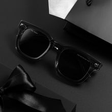 Load image into Gallery viewer, The Hudson - Jet Black