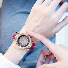 Load image into Gallery viewer, Women Elegant Popular Watch Set Starry Sky Ladies Bracelet Watch Casual Leather Sports Quartz Wristwatch For Women and Girls