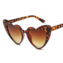 Load image into Gallery viewer, Elegant Retro Love Heart Sunglasses Women Big Frame Personality Sunglasses Fashion Cute Retro Cat Eye Vintage Sunglasses For Women and Girl