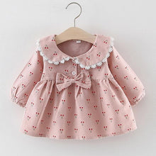 Load image into Gallery viewer, Autumn Baby Girl Princess Clothes Cute Girls Long Sleeve T-shirt Tops Cartoon Giraffe For Baby Girls