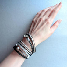 Load image into Gallery viewer, High Quality Handmade Elegant Fashion Luxury Modern New Amazing Charm Pearl Life of tree Leather Bracelets For Women