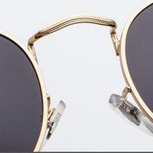 Load image into Gallery viewer, Leon Elegant Unisex Woman and Man Classic Round Sunglasses Designer Glasses Lady Round Luxury Retro Sunglasses With Vintage Mirror Oculos De Sol Gafas