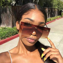 Load image into Gallery viewer, Oversized Luxury Graduent Elegnat Woman and Lady Sunglasses In Retro Vintage Modern Style Sunglasses Rimless Eyewear oculos de sol SUnglasses With UV400Protection