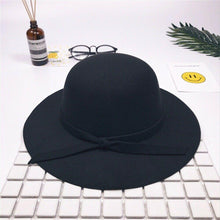 Load image into Gallery viewer, Modern Elegant Baby Summer Sweet Girls Hat With Bow knot Bowler Beach Hat For Girls