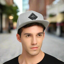 Load image into Gallery viewer, Vintage 1977 Snapback Cap