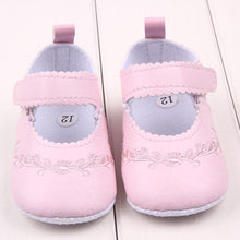 Load image into Gallery viewer, Black Soft Newborn Baby Girl Shoes Prewalker First Walkers Lovely Sneakers Infant Kids Girls Princess Shoes