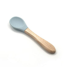 Load image into Gallery viewer, 2PCS Bamboo Training Spoons Organic Soft Baby Feeding Silicone Tip Spoon Scoop Easy Grip Handle Toddlers Infant Gifts For Parents And Baby Boys Or Girls