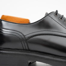 Load image into Gallery viewer, Handcrafted Big Toe Derby Shoes with Thick Sole Black