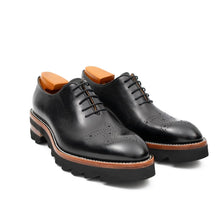 Load image into Gallery viewer, Handcrafted calfskin Oxford shoes Black