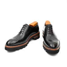 Load image into Gallery viewer, Handcrafted calfskin Oxford shoes Black