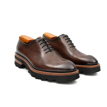 Load image into Gallery viewer, Handcrafted calfskin Oxford shoes Coffee