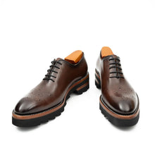 Load image into Gallery viewer, Handcrafted calfskin Oxford shoes Coffee