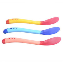 Load image into Gallery viewer, 4 Color Advanced Silicone Feeding Spoon Temperature Sensing Weaning Soft Head Spoons for 4-24 Months Baby And Spoon and Bowl Set