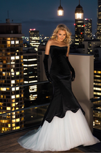 Load image into Gallery viewer, Herpben style strapless black velvet white tulle mermaid prom dress