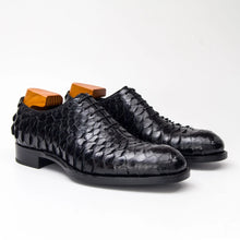 Load image into Gallery viewer, Python leather dress shoes
