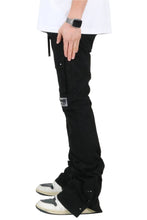 Load image into Gallery viewer, Somber Men's premium flare stacked twill cargo pant with multi functional pockets